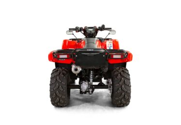 HONDA TRX520FE Traktor med hvid baggrund
